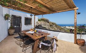 Old Vourvoulos Houses